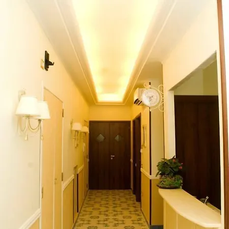 Medea Bed and Breakfast Νάπολη