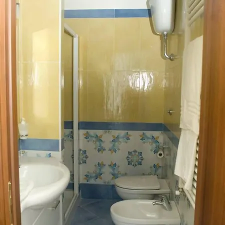 ベッド＆ブレックファースト メデア 3*