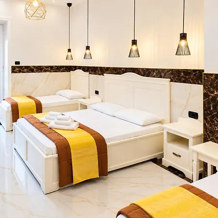Medea 4* Naples